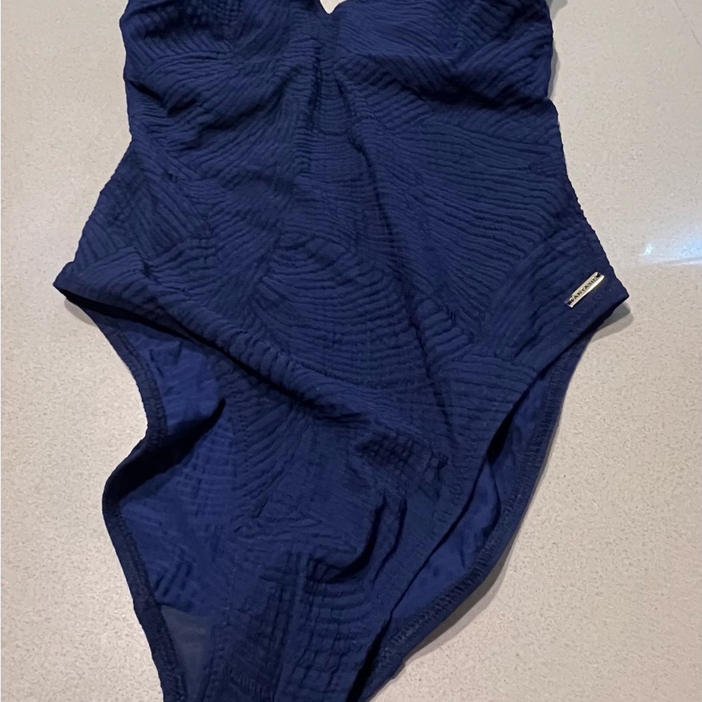 Swimsuit - Picture 8 of 8